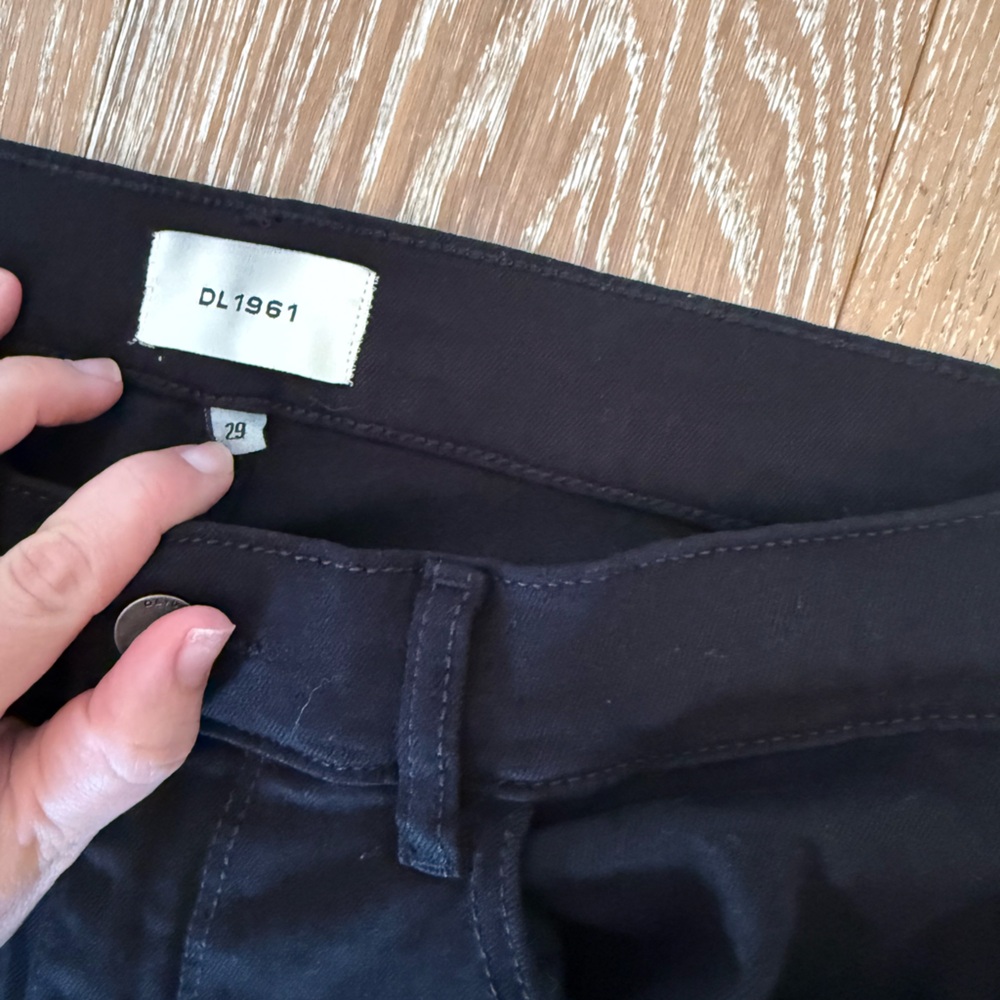DL1961 Mara Straight Mid Rise Instasculpt Ankle Jeans Black Peached Raw - Picture 5 of 10